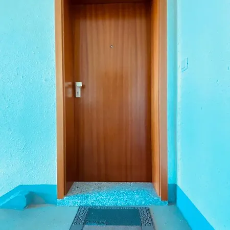 Mit Balkon In Rosslau Apartament